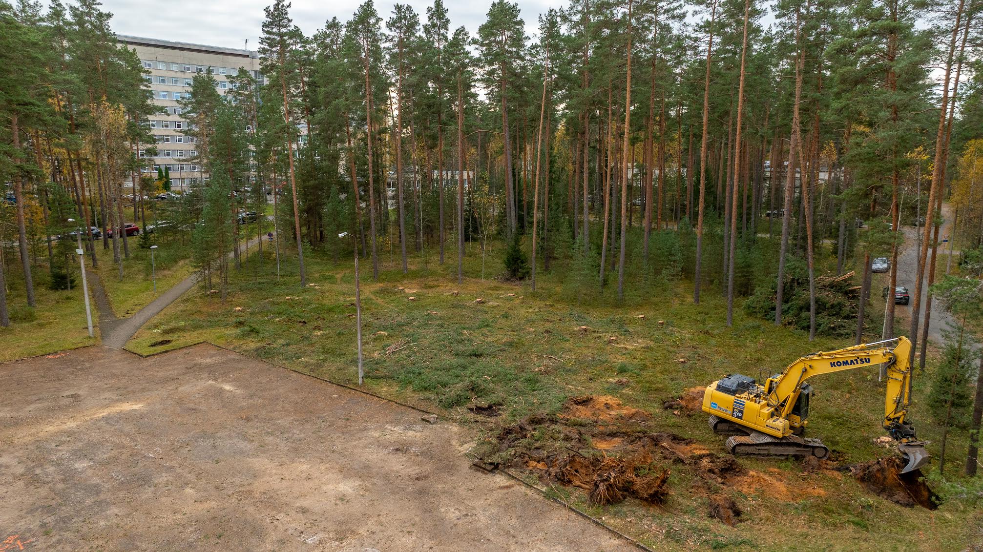 Tööde kulg Lõuna-Eesti haigla juures 22. oktoobri lõuna ajal. Foto: AIGAR NAGEL